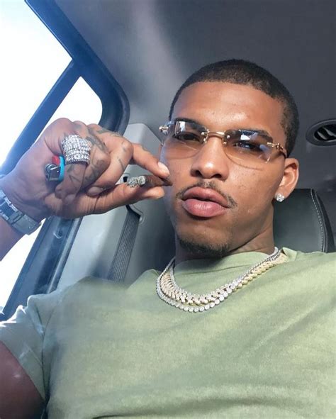 600Breezy is a rapper from the 600 Black Disciple gang who rose to fame with his YouTube freestyle series "24 Bars". He released his first mixtape Six0 Breez0 and his second mixtape George Gervin: Iceman Edition, both of which were well received by critics and fans. He also collaborated with Grammy Award winner Drake on his song "Lord Knows". 